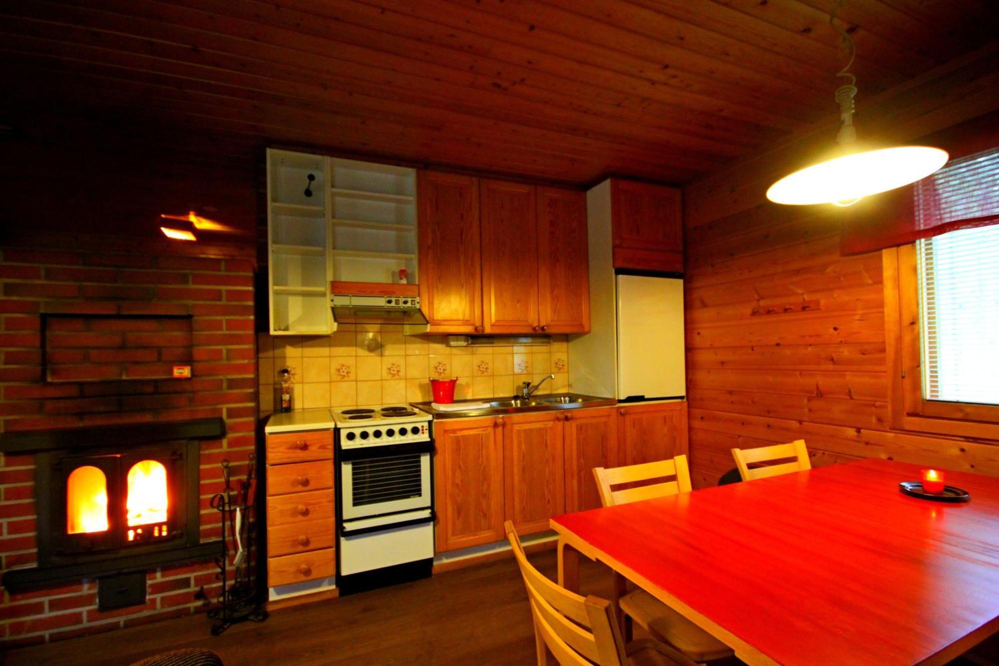 Ukonjaerven Holiday Village Івало Номер фото