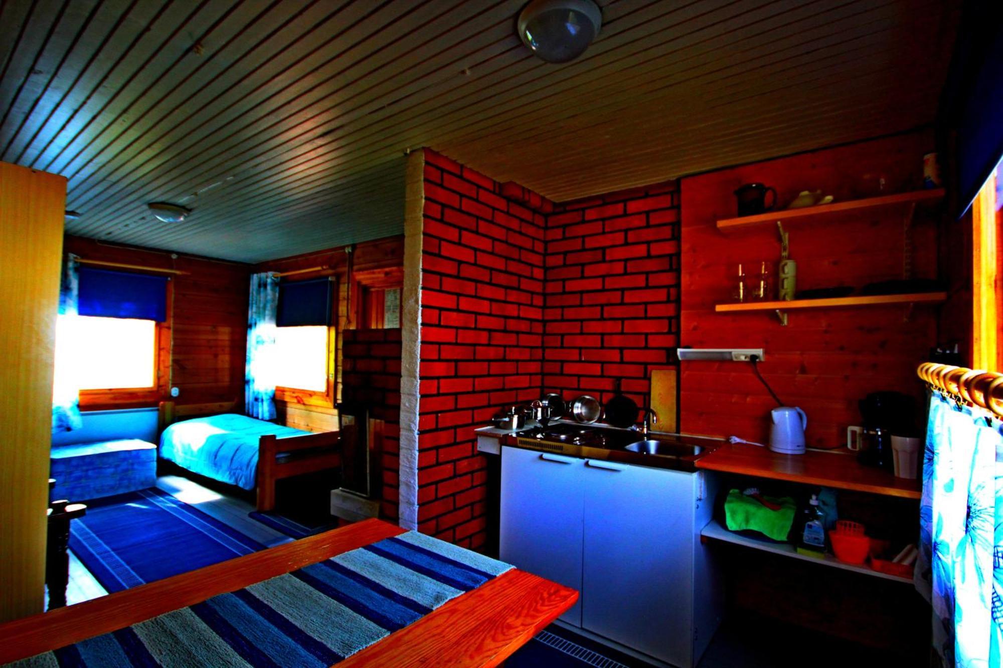 Ukonjaerven Holiday Village Івало Номер фото