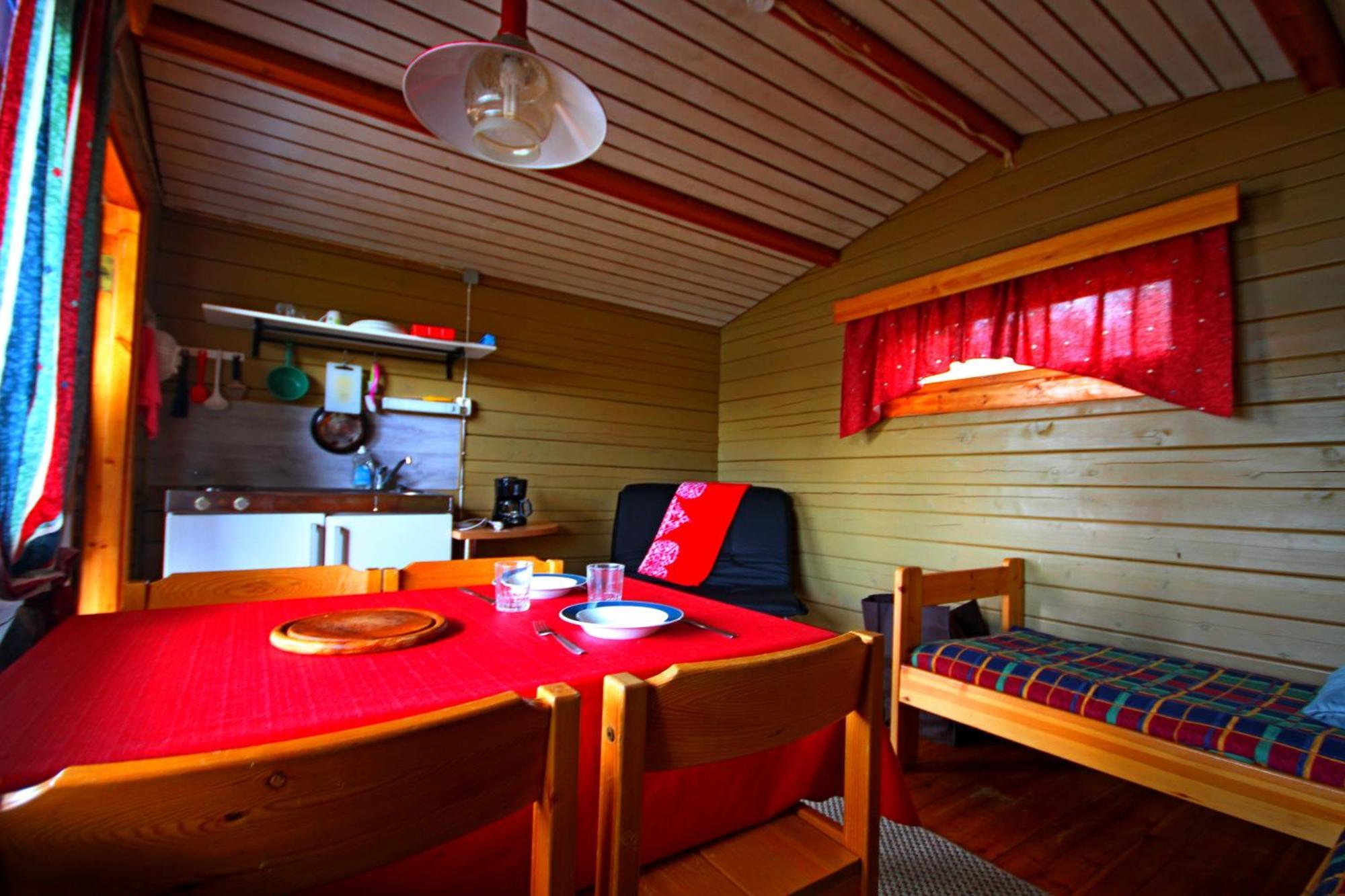 Ukonjaerven Holiday Village Івало Номер фото